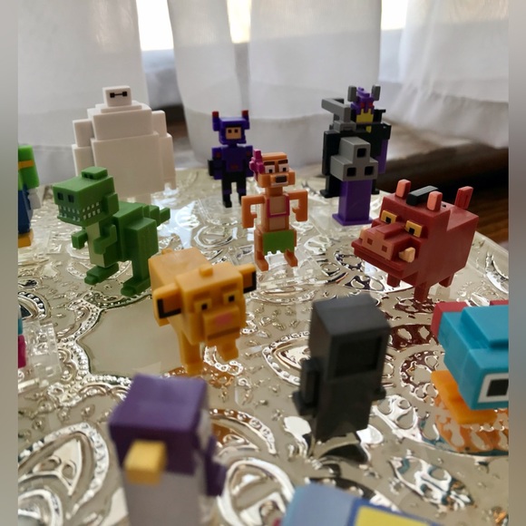 Lot CROSSY ROAD Original & DISNEY Collectible Figures Toys Lion King Baymax - Picture 5 of 12